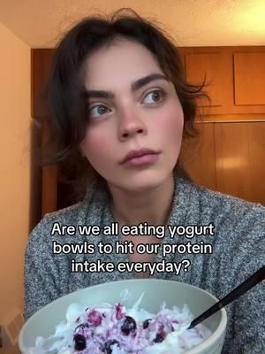 Or is it just me? 😅 #womenwholift #gainingmuscle #proteinbowl #powerbowl #proteinfocused #bodyrecomposition 