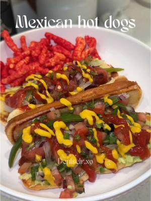 Mexican hot dogs 🇲🇽 #mexicanhotdogs#hotdogs#mexicana#mexicotiktok#creatorsearchinsights#fyp#foryoupage#paratii#recetas#recetasmexicanas#lonche#cena#cenaparamiesposo#ideasparacocinar#mexicana#cocinando#comidamexican