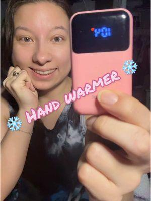 ❄️🌸 Very cute hand warmer with strap #handwarmer #TikTokShop #coolgadgets #fypシ #hotdot 