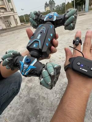 Best rc remote car with wrist controller. Best toy for your boy kids! #rc #remotecontroltoy #racecartoys #giftsforboys #christmasgiftideas #tiktokshopblackfriday #tiktokshopcybermonday #fypシ 