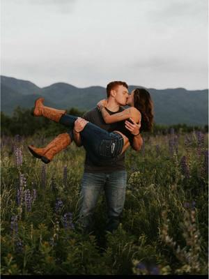 A dreamy photoshoot in the white mountains🪻🪻 #morganwallen #country #countrymusic #countrycouple #countryphototshoot #cowboyboots #morganwallentiktok 