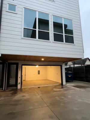 Dallas,TX📍looking for a recently new build townhome near Knox Henderson? Check out this cozy spacious unit. Available for lease $3,200 a month 🔑 contact me for more details 📧 #dallas #dfw #newhome #newconstruction #texas #realestate #fyp #fypシ #luxury #cozy #modern #houston #austin #frisco #addison #mansfieldtx #arlington #fortworth #housetour #hometour #homedecor #design #homeimprovement #highlandpark #dmv #california #sanantonio #sanfrancisco #irving #crowley 