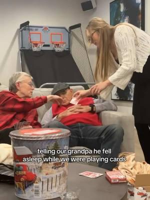 poor papa didn’t have a good hand #prank #family #familychristmas #familychristmasideas #sleepingprank #sleepingcardsprank #cardsprank #oldpeopleprank #oldpeopleproblems 