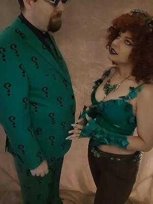 🤣🤣 #poisonivy #poisonivycosplay #poisonivydc #poisonivydccomics #poisonivymakeup #dcbatman #dccomics #dccosplay #dccosplayer #dcvillian #dcuniverse #riddler 