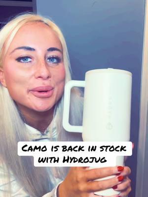 Camo is back in stock in all sizes with Hydrojug don’t walk but run #camo #hydrojug #everydayessentials #TikTokShop #tiktokmademebuyit #stayhydrated #hydrationstation #musthave 