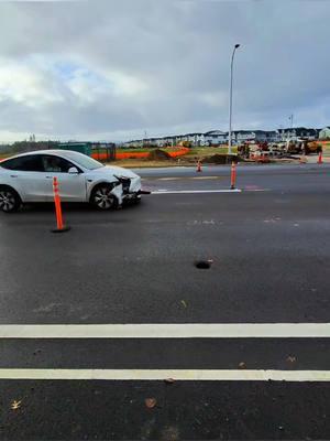 Had a pretty chill Thursday in Hillsboro! Occasionally holding traffic for our crew or pedestrians who need to cross! #bluecollar #career #flagging #trafficcontrol #fyp #income #outdoor #cars #oregon 