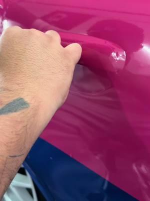 This is an advanced vinyl wrap technique that’s actually very simple!!!!#vinylwrapping #vinyl #vinylwraps #carwrappings #carwraptips #vinylwrappingcar #carwrappingschool #cars #cartok #carwraps 