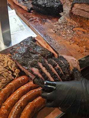 #brisket #porkribs #sausage #pulledpork #dinner #texas #bbq #barbecue #estoesbbq #arre #arlington 🔥🔥