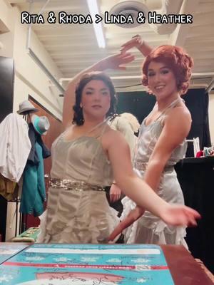 Found this chaotic one take masterpiece in my drafts 😂👯‍♀️  #lindaandheather #ritaandrhoda #whitechristmas #whitechristmasmusical #theatretok #theatrekids 