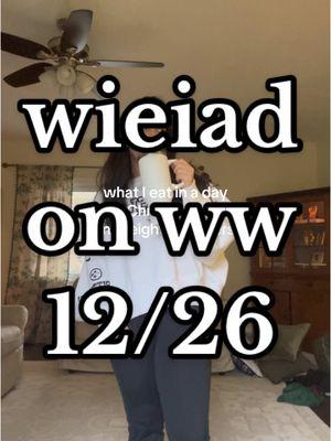still in Christmas mode but protecting my progress and realizing that if I don’t start tracking again I’ll start to spiral and fall into bad habits #wieiad #whatieatinaday #weightwatchersrecipe #weightwatchers #travelday #realisticweightloss #weightloss #wwjourney