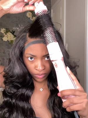 Styling my hair using my 5 in 1 hair brush 💕 #fyp #wavytalk #hairbrush #wavytalkbrush #roundbrush #layers #curls 