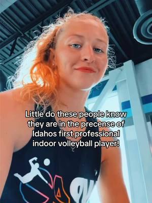 Doing my pro athlete workouts in a commercial gym should be illegal… there’s only 2 of us pros from Idaho btw! #ProVolleyball #Idaho #Volleyball #VolleyballWorkout #VolleyballTraining #CrunchFitness 