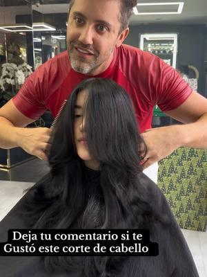 Cómo hacer el Butterfly haircut 2025 #creatorsearchinsights #gabrielsamrasalon #miami #gabrielsamra #miamihairstylist #miamihairsalon #haircutting #butterflyhaircut #cortemariposa @gabrielsamrahairsalonmiami 