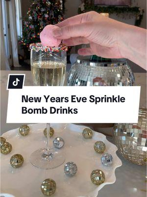 🎉 Cotton Candy Sprinkle Bombs 🎉⁣⁣ ⁣⁣ Here's a super fun and festive New Years Eve drink for the kids! Wrap up some sprinkles in cotton candy and use it as a topper for your sparkling cider! The kids will love counting down to do their cotton candy ball drop!⁣⁣ .⁣⁣ .⁣⁣ .⁣⁣ .⁣⁣ #nye #newyears #newyearseveparty #newyearsday #newyearsideas #kidsnewyearsparty #newyearsparty #partyideas #partydrinks #kidspartyideas #kidsparty 