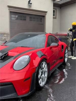 Porsche 911 GT3 RS Weissach ❤️ VALET DE🅿️T. #porsche #bestsupercar #luxurycar #porschegt3rs #Weissach #fyp #foryoupage #carsontiktok #detailing #fypシ 