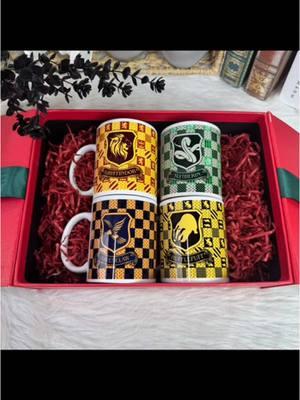 🧙‍♀️ Four houses endless magic #BookTok #bookish #bookworm #readersoftiktok #reader #fantasybooks #harrypotter #hogwarts #hogwartshouses  #hogwartsismyhome #hogwartspride #wizard #wizardingworld #potterhead #gryffindor #hufflepuff #ravenclaw #slytherin #harrypottermug #ceramiccoffeemug #coffeemug #fyp 