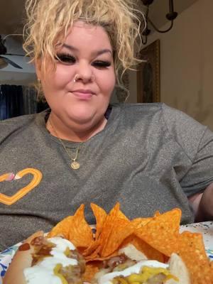 What’s up Everybody💜 #foryoupage #Mukbang #EatingShow #EatWithCillaPie #ChiliDogs #Doritos #ThatGoodGood 