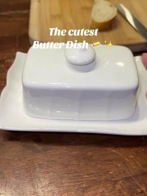 Cutest butter dish 🧈 #butterdish #butter #butterplate #butterspread #TikTokShop #butterspreader #fyp 