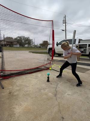 Day #7 of offseason workouts on Christmas Day using some of her fun new equipment from fungo bat for pop flys, tee popper for reaction hits and new 9 hole for placement pitching 🥎💪🏼✨🎅🏼 #softball #pitcher #girlpower #bucketmom 