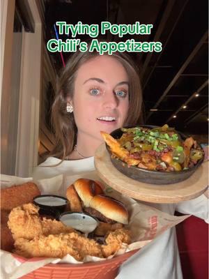 Trying Popular Chili’s Appetizers 🌶️💚❤️ #chilis #chilisbarandgrill #chilismukbang #chilistripledipper #chilismozzarellasticks #chilisrestaurant #appetizers #foodreview #Foodie 