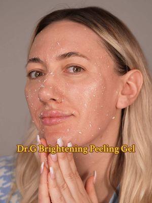 Favorite @Dr. G @Dr.G USA brightening peeling gel. It helps gently remove dead cells for brighter and smoother skin.  #drg #redcream #peelinggel #kbeauty #kskincare #skincareroutine