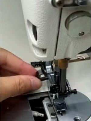 change to edge cutting locktsitch machine #sewingforyoupage #sew #homesewing #sewingtiktok #sewingmachine #sewingtutorial 