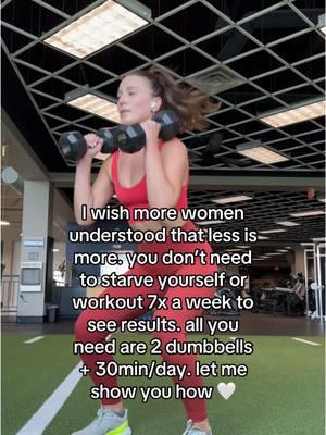 2025 is the year we workout SUSTAINABLY!! 🔗 in b!9 to join us #workoutchallengeforwomen #workoutforyou #beginnerworkoutplan #workoutplanwomen #burnfatfast #burnfatworkout #beginnerworkoutsforwomen #workoutmotivationforwomen 