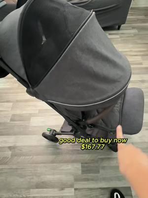 This is seriously the best travel stroller! #viral #tips  #tipsmama 