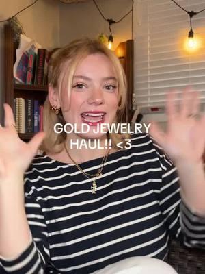 as seen on you 🤳🏼📸  tag us for a chance to be featured.  @kaitlyn dean🧸  #goldjewelryhaul #jewelryunboxing #unboxing #tarnishfreejewelry #waterproofjewelry #goldjewelry 