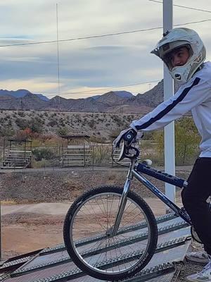 Rowdy got me on the bike and it felt great. #returntoyourroots #fathersandsons #nevergrowup #bmx #drc #elfbmx #bmxcruiser 