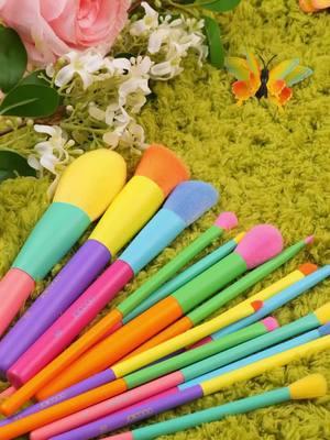 Add a splash of color to your makeup routine with the Dream of Color Brush Set! 🌈✨ Soft, vibrant, and ready to make every look pop. 💖🎨#docolor #makeupbrushes #makeup #makeuplover #makeupbrushset #makeuptiktok #makeuplove #cutebeauty #foryou #beauty #foryourpage #trending #unboxing #makeupartist