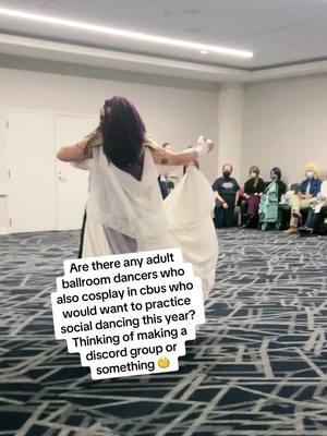 Honestly, I just want to gauge interest at this point because execution would be so much more difficult 🙂‍↕️ #ballroomdance #howlsmovingcastle #cosplaygroup #howlcosplay #howlpendragon #howlpendragoncosplay 