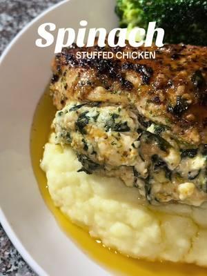 Spinach Stuffed Chicken (Recipe in my cookbook 🤌🏽) #fyp #stuffedchicken #chickenrecipes #soulfood #cookingathome #DinnerIdeas 