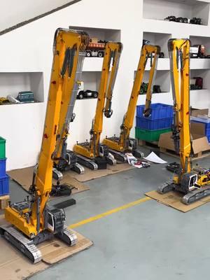 A batch 960 demolition machine wait for testing and ship out! #rchydrauilc #rc #rcconstructions #rcmodel #rctruck #rcexcavator #rctractor #rcdigger #toucanhobby #radiocontrol #radiocontrolled #remotecontrol #RC #rcvehicle #creativeengineering #modelling #scalemodel #robotics #rcadventures #creativefilm #rchobby #entertainmentfilm #comedy #imagination #vehiclereels #primalrc #megatruck #chevytrucks #haixinglao