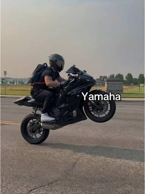 #yamahar7 #yamaha #yamahar1 #yamahar6 #yamahar3 #bikelife #kawasaki #motogp #sportbike #bikersoftiktok #motorcycles #moto #BookTok #gsxr #alpinestars #agvhelmets #agvpistagprr #ducati