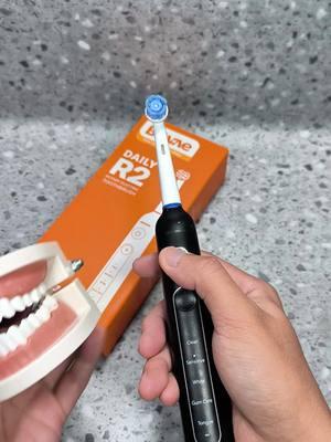 Bitvae R2 Electric Toothbrush for a Brighter Smile #TikTokShopHolidayHaul #TikTokShop #holiday #flashsale #tiktokshopping #newyearnewaura #mademyyear #bitvaeelectrictoothbrush #bitvae #bitvaer2electrictoothbrush 