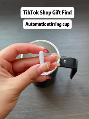 This automatic steering cup can stir up coffee, protein shakes, and your juices. #automaticstirringcup #stirringcup #stirringmug #automaticstirringmug ##stircup##coffeecup##coffeestirrer##falldealsfor