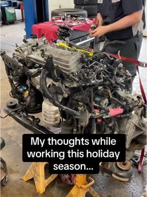 #autoshop #working #mechanic #holidayseason #mechanichumor #automotive 