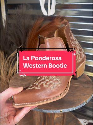 ✨ Step out in style with the Myra Bag La Ponderosa Booties! ✨ These chocolate brown beauties combine rustic charm with modern flair. 🤩 Crafted for comfort and versatility, they’re perfect for any occasion. 🌵 #myra #cowgirlboots #westernboots #westernfashion 