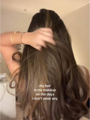 If the hair looks good it’s an automatic win for everything else #goodhairday #neveslifestylee #relatable #layeredhaircut #balyage #foruyou #07 #hairinspo #nomakeup 