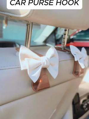 The CUTEST purse hooks im loving the bows this year #pursehooks #bows #caraccessories #carhooks #bowknotcarhooks #bowknot