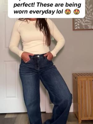 Love these jeans! So comfy and flattering and stretchy! 🥰💕 #lowrisejeans #midrisejeans #jeans #tummycontroljeans #comfyclothes #midsizetryon #midsizefashion #plussize #plusizefashion #waistsnatched #jeans #widelegjeans