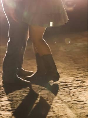 loved doing this shoot for yall sooo much!! the cutest couple☺️ and these aren’t even all the good ones! @Cowboyk1ller #couplesphotography #western #photoshoot #couplespics #couplesphotoinspo #westerncouple  