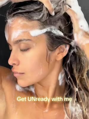 Let your hair rest easy with ULTIMATE REPAIR 🌙 Watch as @katy.stefany unwinds the right way with our Night Serum during her #bedtimeroutine 💤 Make it yours today - shop via the link in bio 🛍️ #wella #wellahair #hairtok #hairoftiktok #nightroutine #HairCareTips #WellaULTIMATEREPAIR"