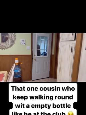 Man this man been walking round the family for 2 hours wit that same sip in the bottle 🤦🏿‍♂️ #careyoasshome #jesuschrist #chillydondillyreport #funnyaf #fakenews #friends #Nardoblacktastic #relatable #humor #kushcallcenter#jacktownfunny #wickedwork #freakoff #doididdydiddydumdiddydo #nodiddy #fypシ #slipperyslopes 