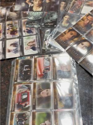 Trading card package😍 #creatorsearchinsights #twilight #twilightforever #twilightsaga #twilightrenaissance #twihard #twilighttiktok #twilightcollection #twilightfyp #fyp #collection #followme #twilightfandom #edwardcullen #likethisvideo #sharethisvideo #collector #repostthistiktok #unboxing #thetwilightsaga #tradingcards 