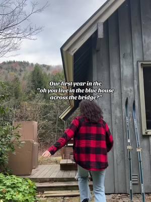 Me & our little blue house (our work in progress). I love her 😍 #cabinthewoods #cozycottage #homeaesthetic #makinghome #renovationproject #redecorating 