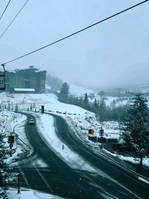 Doing it for the FAM!🙏❄️ #parkcityutah #moutain #snowing #fyp #parkcity #skiing #skiingtiktok #winter #christmas #familytime #familyfirst #foryou #trending #utah #snowing #fypシ゚viral #viralvideo #foryoupage 