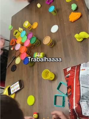 JURO KKK façam com seus amigos!!  #trend #massinha #playdoh #amigos #humor #competicao #funny #diversao #ideia #ideias #modelar @FilipenotFelipe @gabriel motta 