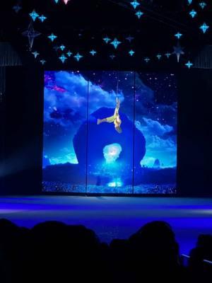 Raya and the Last Dragon at Disney on Ice Magic in the Stars🐉 #raya #rayaandthelastdragon #disneyonice #figureskating #IceSkating #cryptocomarena 